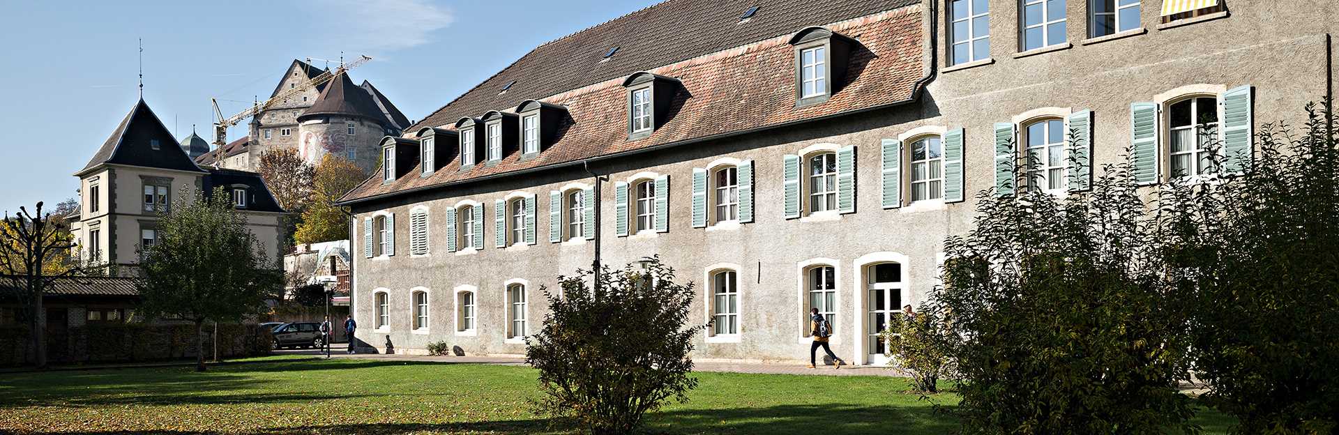 Saint-Charles International School 