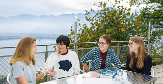 Surval Montreux 31