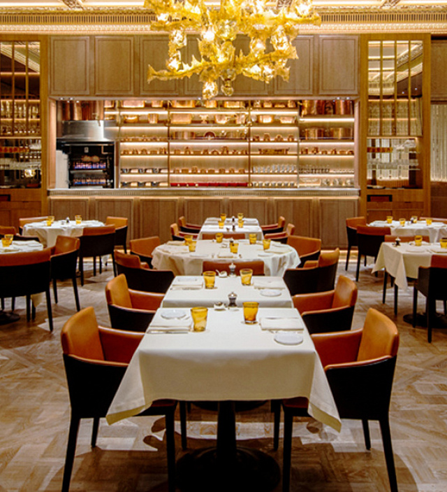 Hotel The Dorchester  banner 1