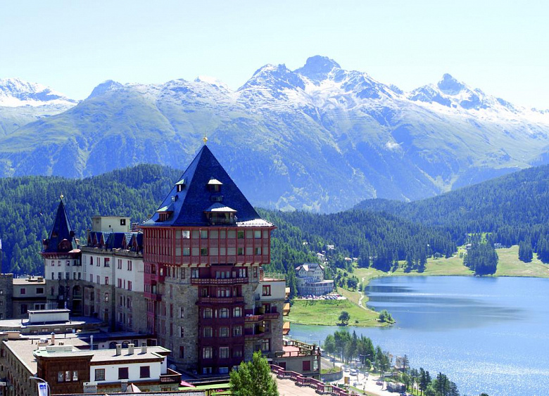 Hotel Badrutt’s Palace  19