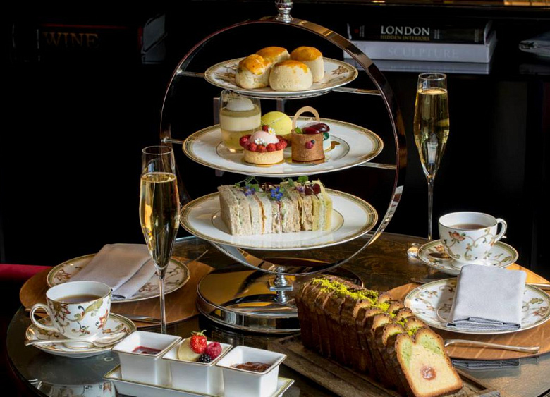Four Seasons Hotel London at Park Lane 12