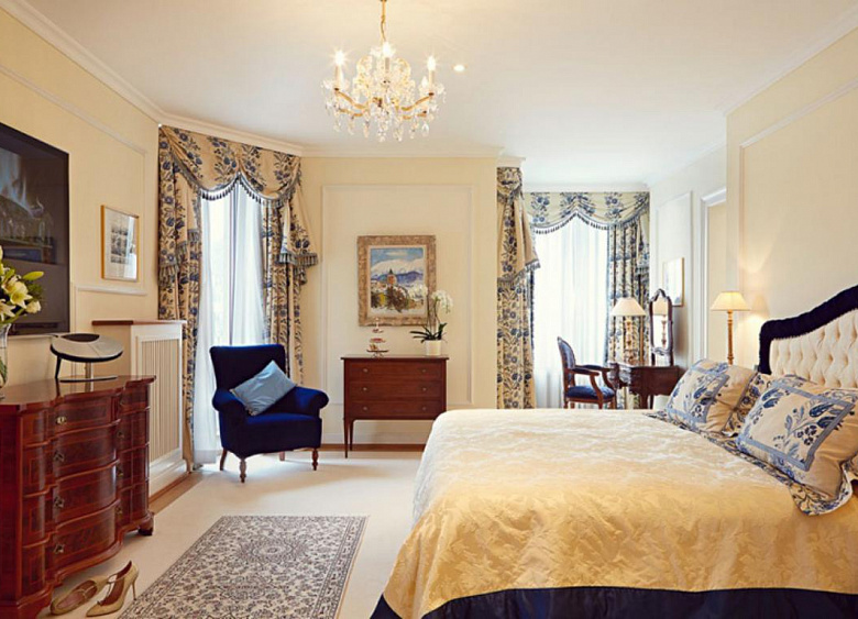 Hotel Badrutt’s Palace  1