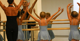 Le Regent International School 27